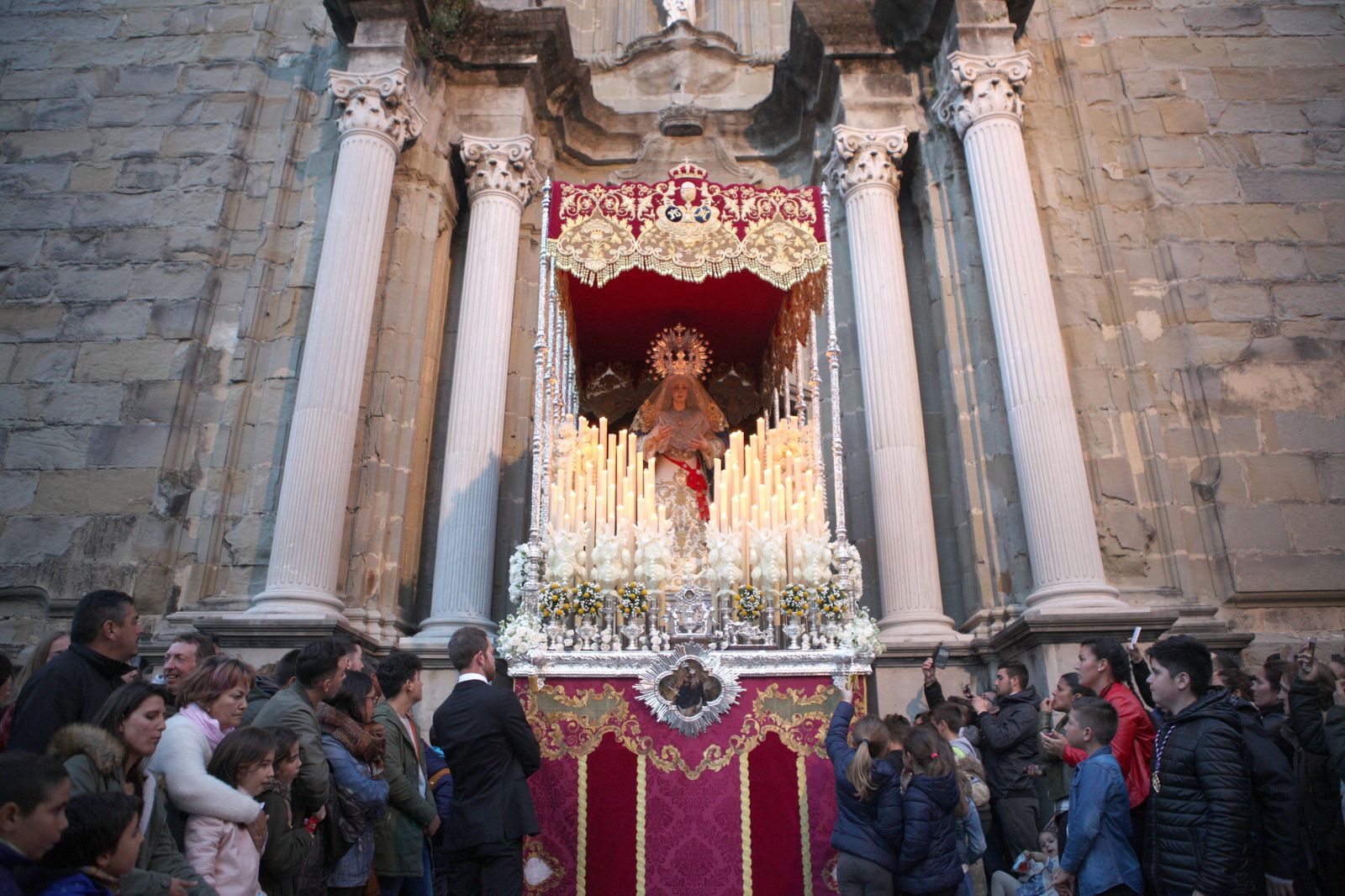 Imágenes del Lunes Santo en la comarca