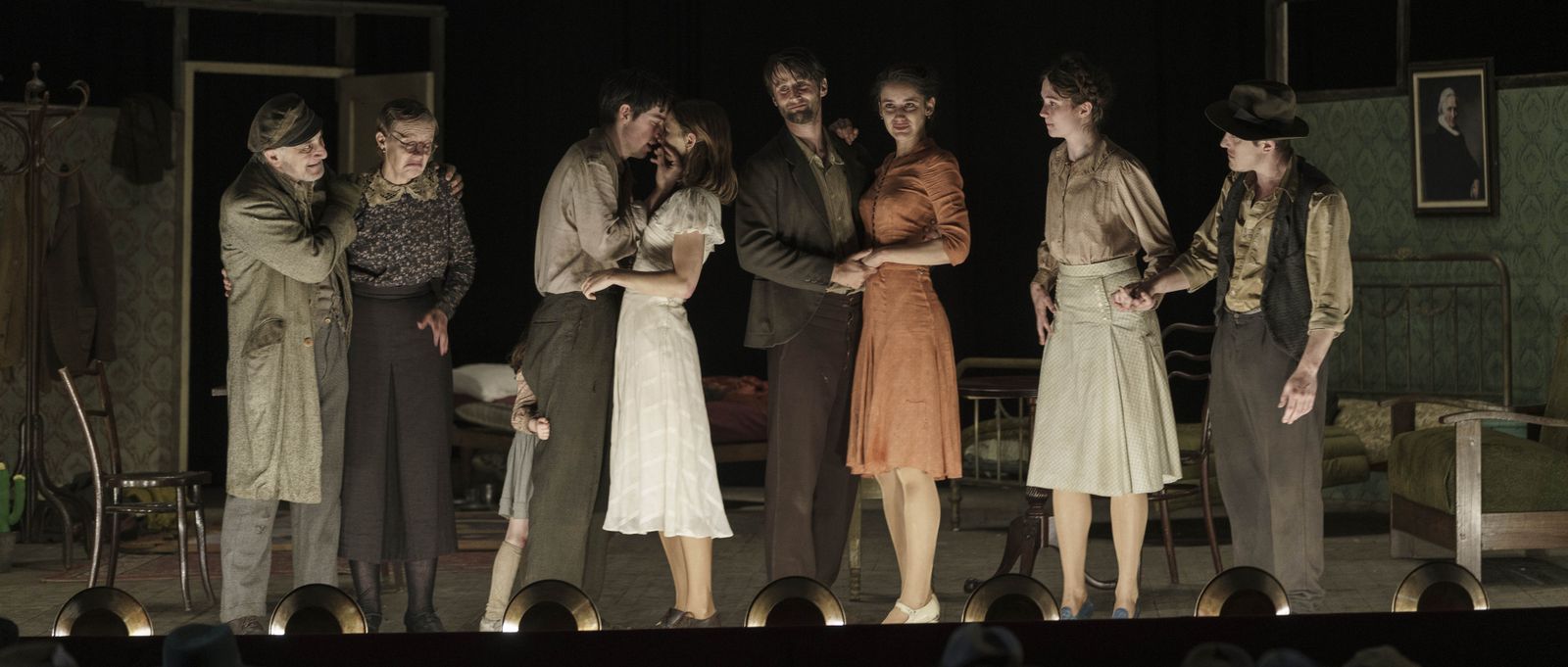 La compañía de 'El amor en su lugar'.