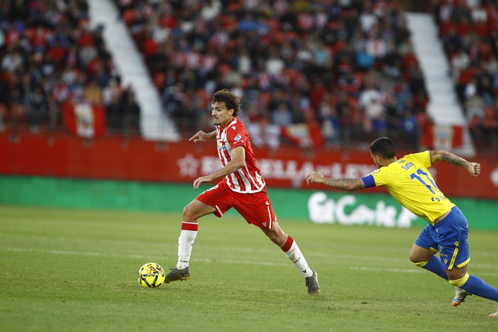El partido U.D. Almería-Cádiz C.F. en imágenes