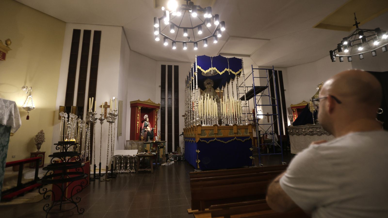 Preparativos en las iglesias de Algeciras para la Magna Mariana, en imágenes