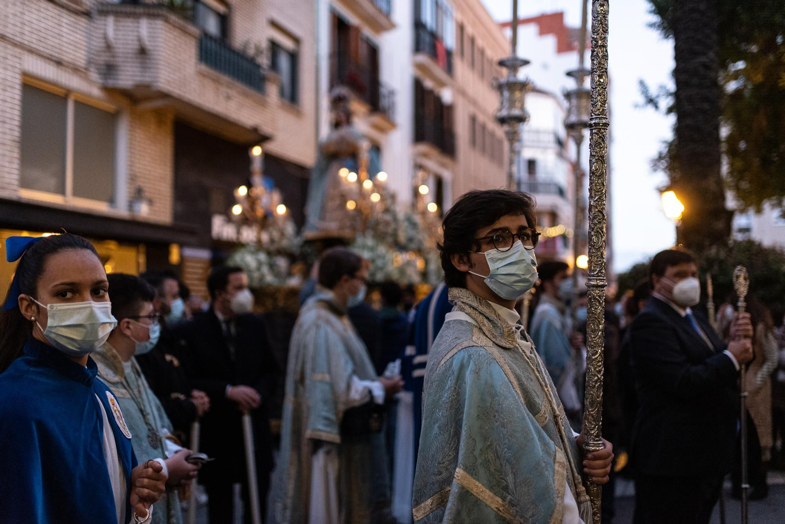 Imágenes de la Inmaculada Concepción procesionando por las calles de Huelva