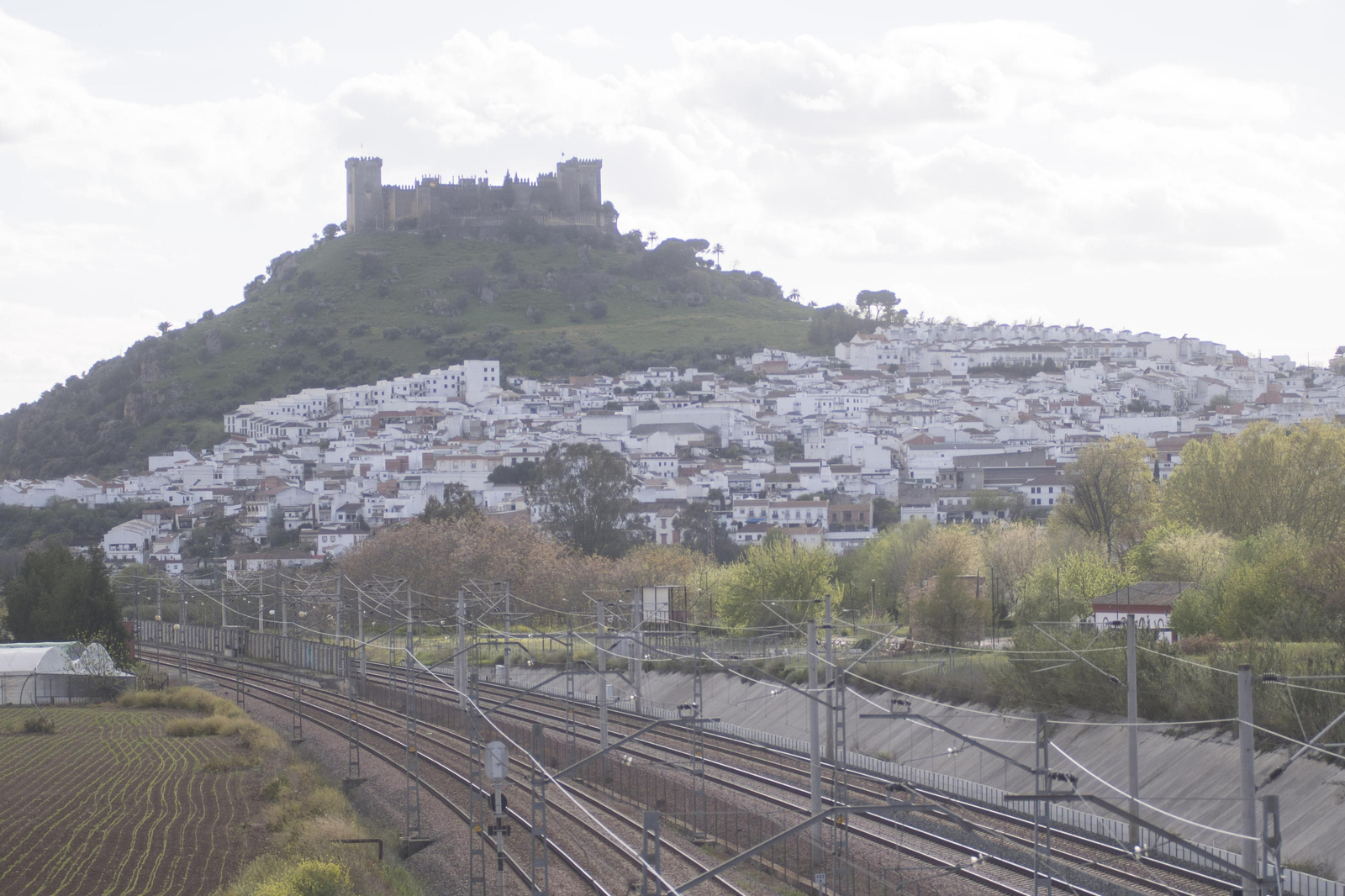 Panorámica de Almodóvar del Río. Panorámica de Almodóvar del Río.