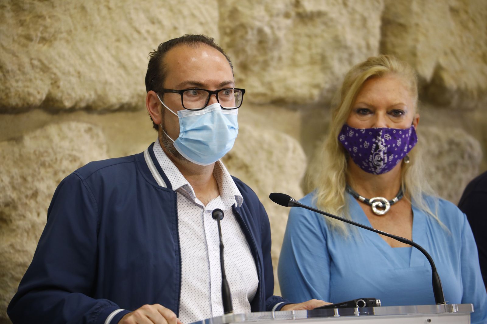 Juan Alcántara y Cristina Pedrajas.