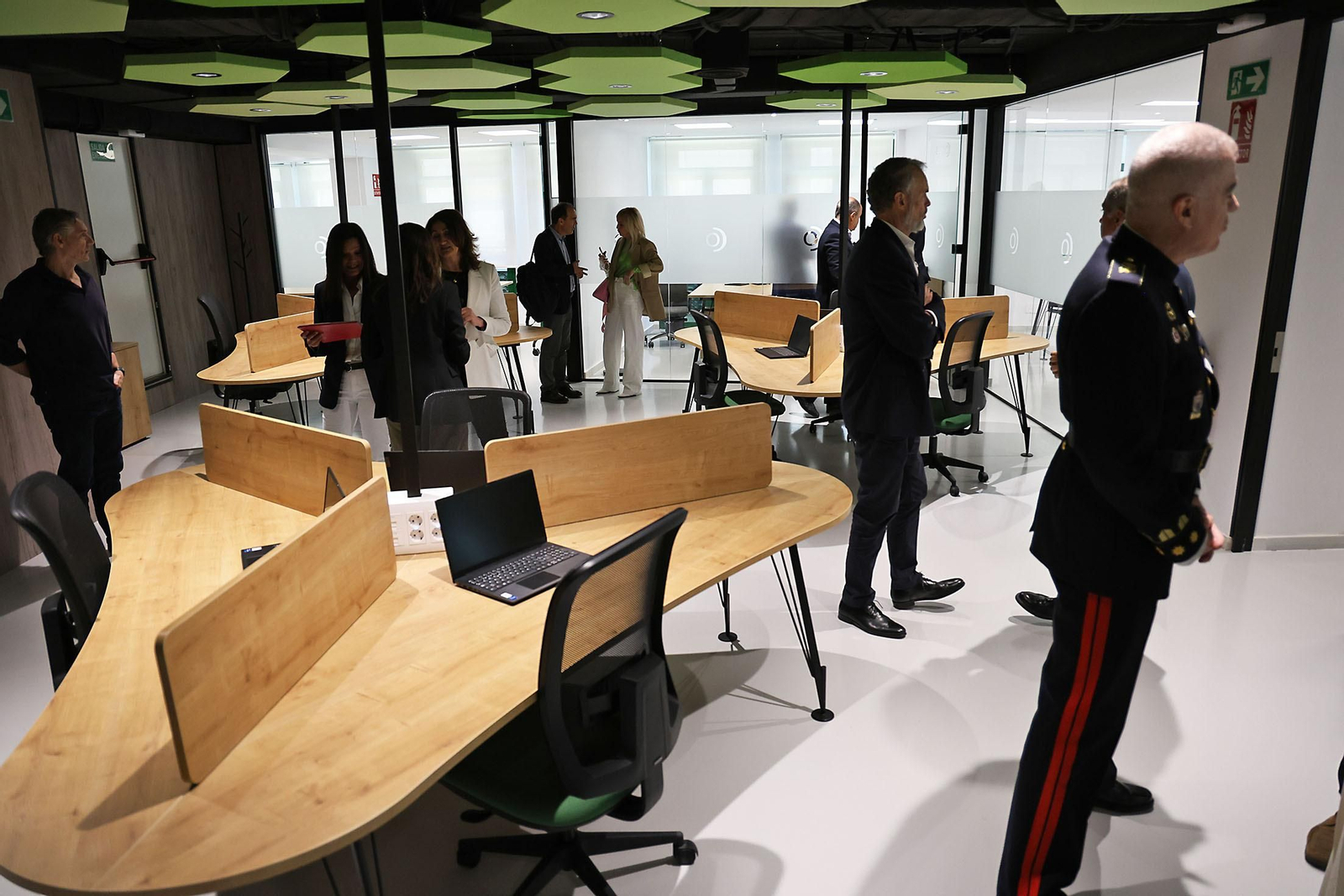 Imágenes de la inauguración del coworking digital 'La Nao'.