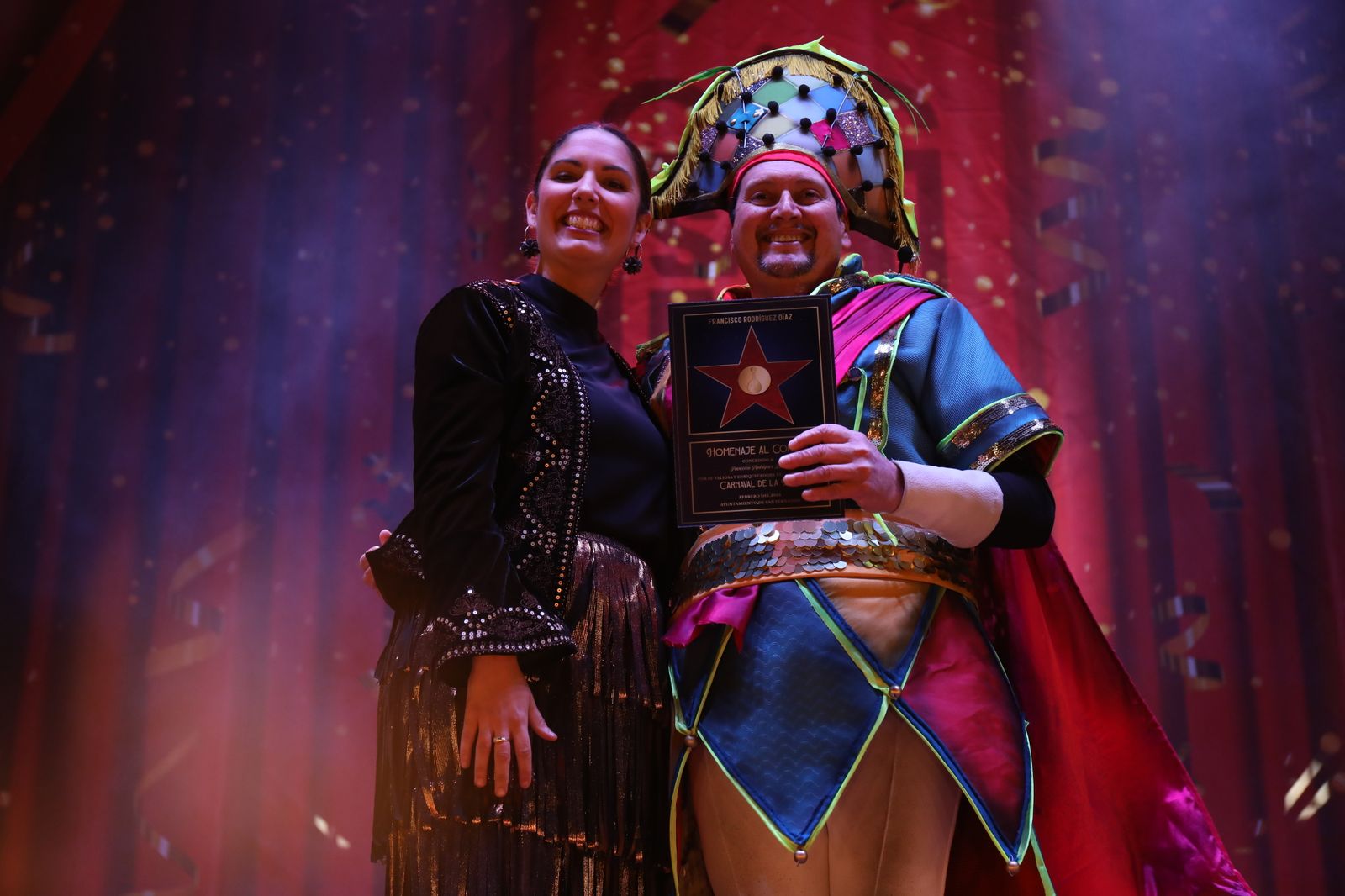 Entrega de los Pierrots y Homenajes al Comparsista, al Corista y al Chirigotero en San Fernando