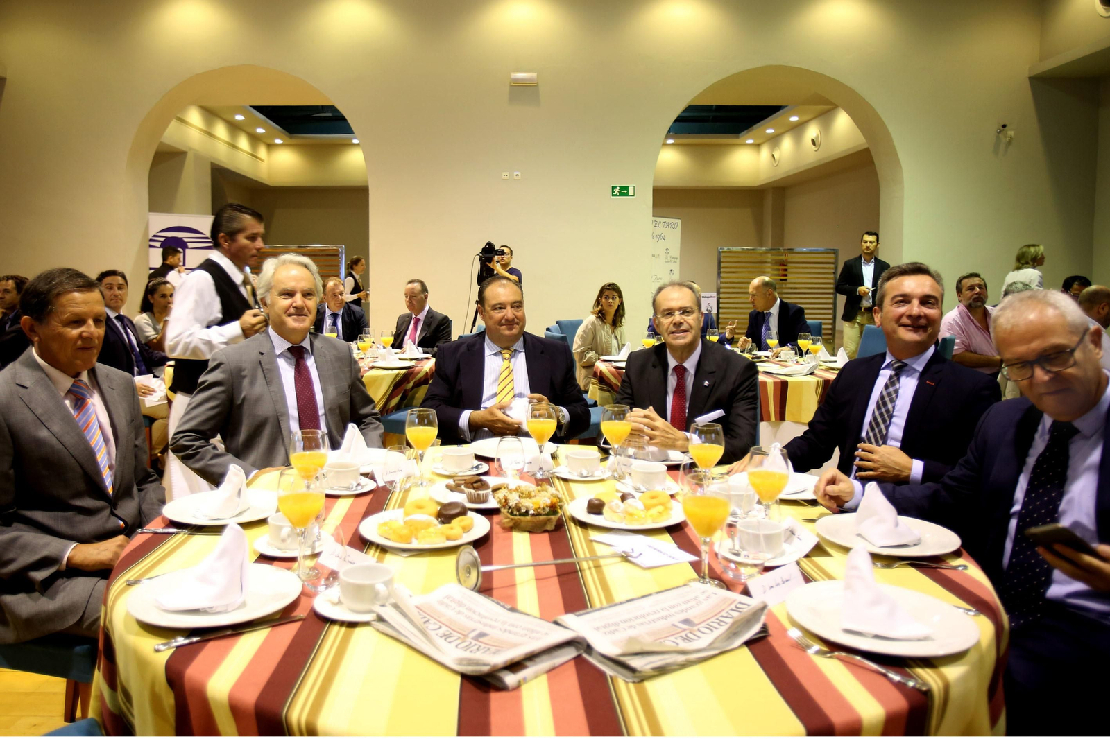 José Luis Blanco, Agustín Muñoz, Tomás Valiente, Ángel M. Nieva, Eduardo González Mazo y Juan Luis Belizón.