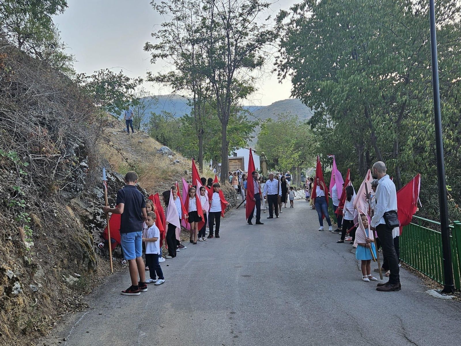 Procesión de regreso de la ermita al Santuario del Santo Cristo del Bosque.