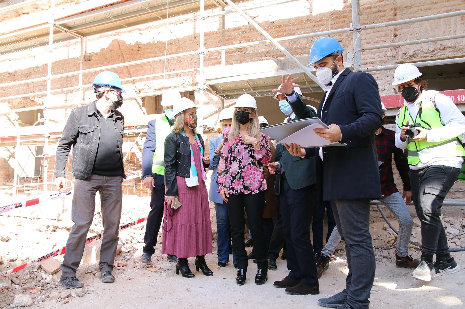 Fotogalería Carmen Crespo visita obras Museo del Realismo (antiguo Hospital Provincial)