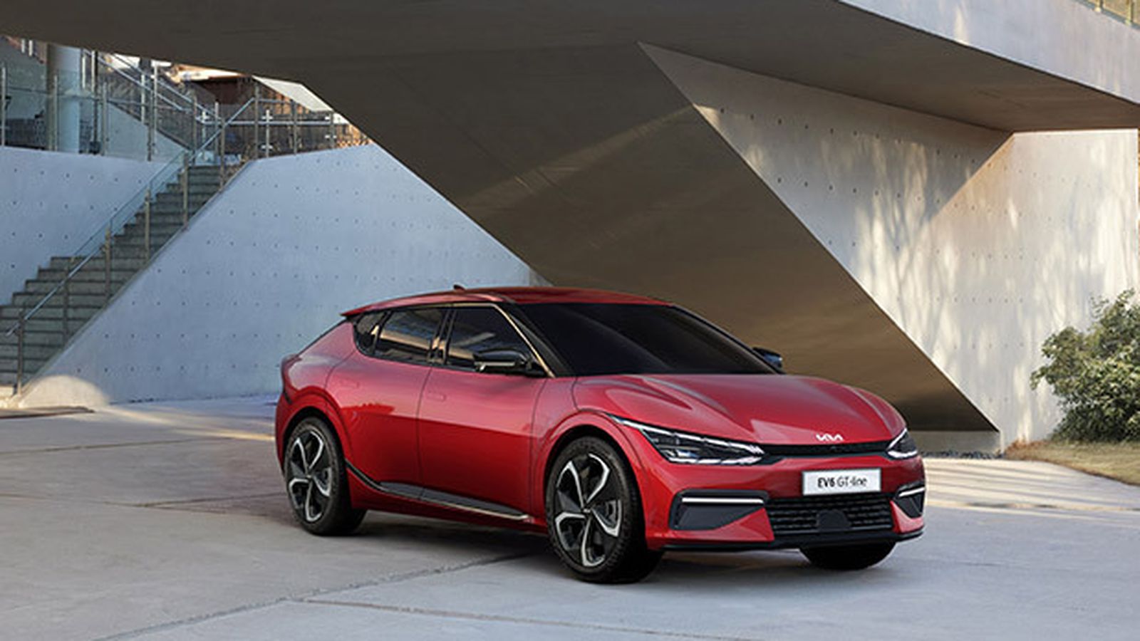 Kia no quiere dejar de ser una marca generalista, pero aspira a siéndolo, ofrecer la máxima tecnología, como ya ocurre en el EV6.