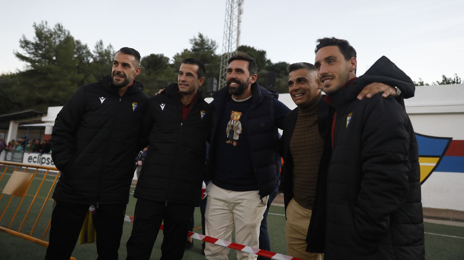 Las fotos de la visita del Cádiz CF para celebrar el 50 aniversario del CD Guadiaro