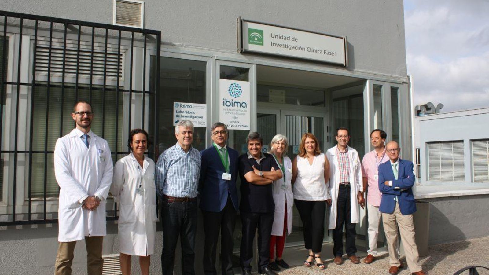 Investigadores y directivos del hospital.