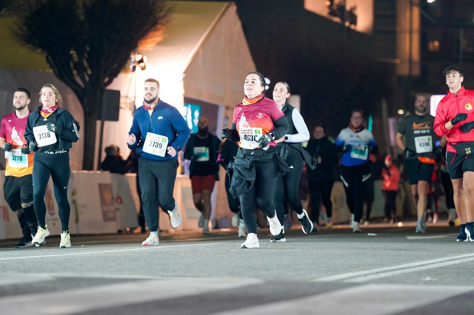 En imágenes: búscate en tu llegada a meta de la Carrera de San Antón 2026 (4)