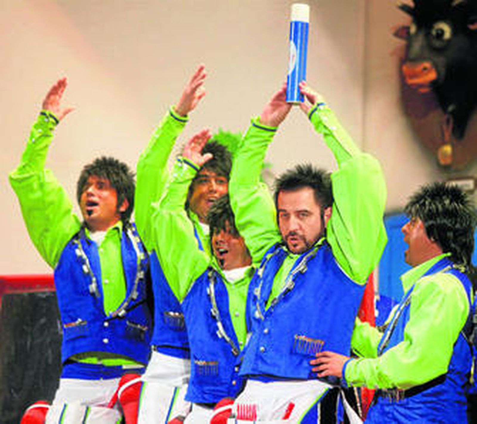 "Rajoy es quien se merece un buen corte"