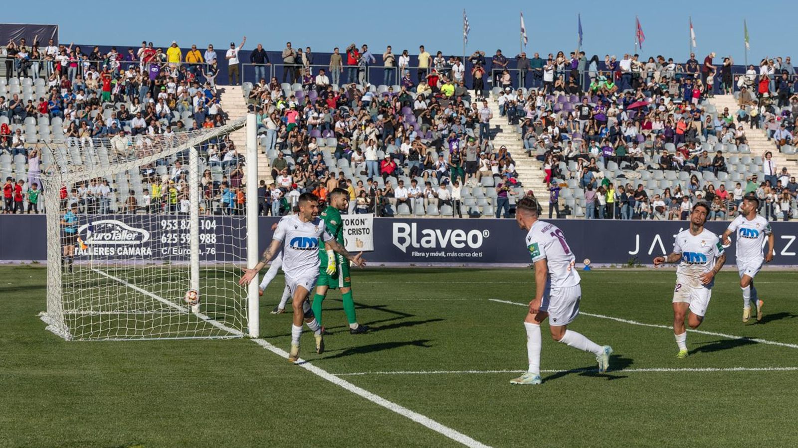 Las mejores imágenes de la victoria del Real Jaén ante la UDC Torredonjimeno en el Partido de la Provincia