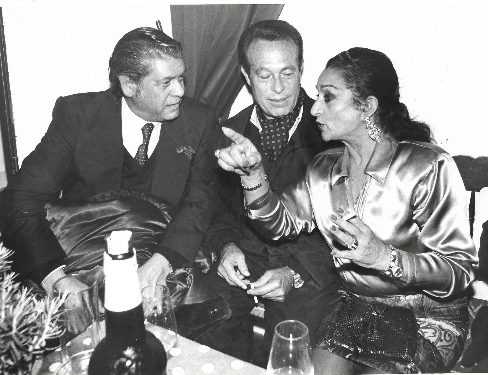 El Sordera y Curro Romero, con Lola Flores.