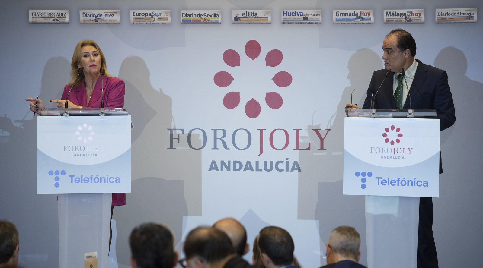 FORO JOLY.  Dña.Carolina España