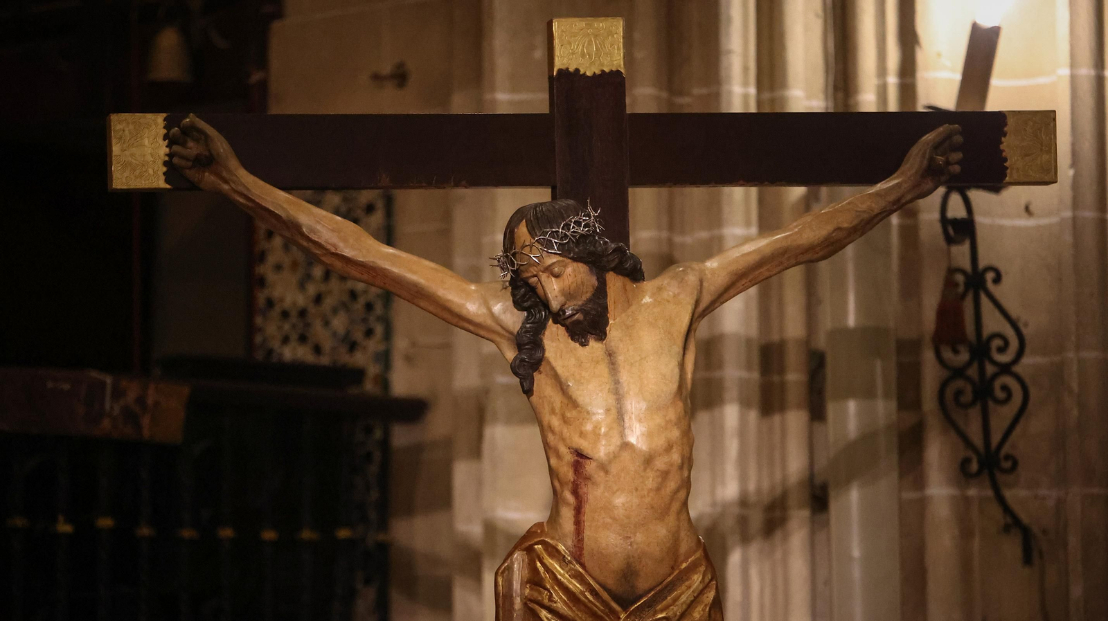 El Cristo de la Viga de San Marcos ya está restaurado