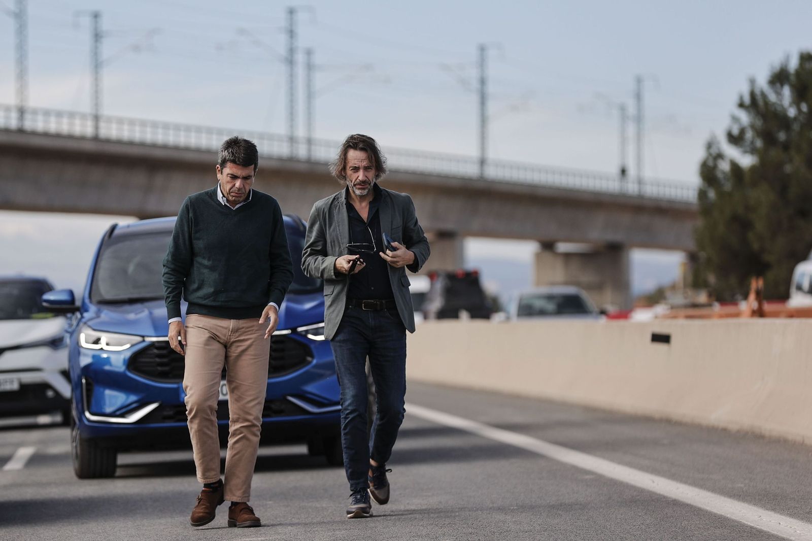 El ex presidente de la Generalitat Carlos Mazón, con su antiguo jefe de Gabinete José Manuel Cuenca.