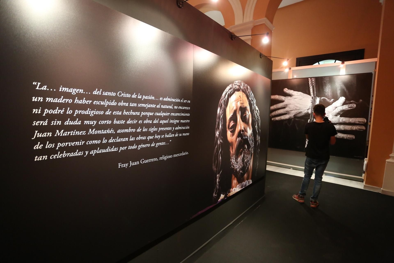 La exposición 'Pasión según Sevilla', en imágenes