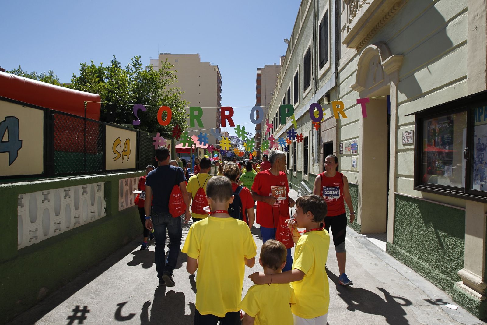 Fotogalería carrera atletismo popular enfermedades poco frecuentes. La Salle Almería