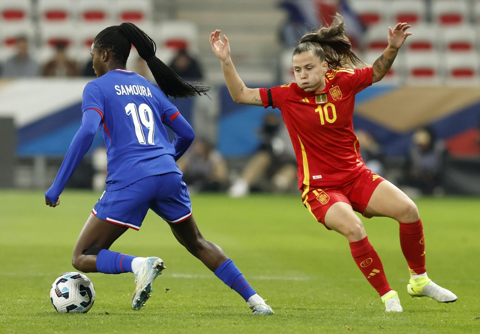 Las fotos de la exhibición de España femenina en Francia