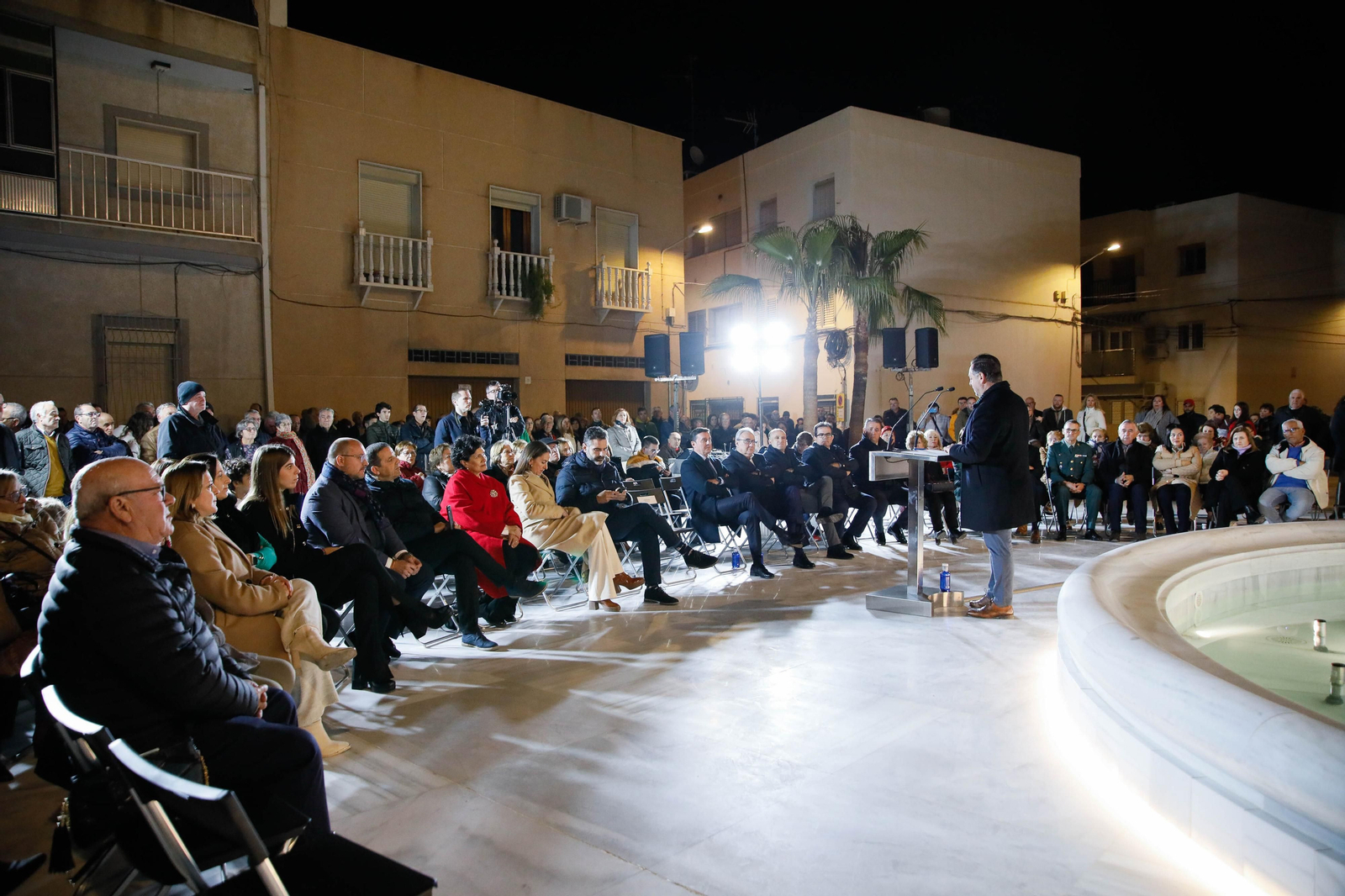 Imágenes de la inauguración de la plaza Almería en Macael