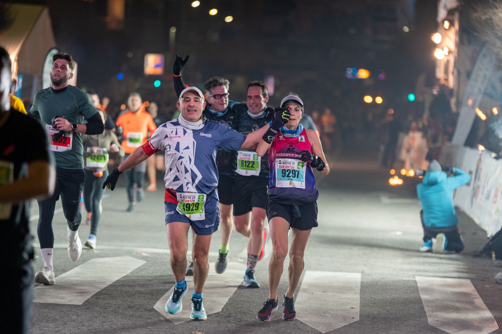 En imágenes: búscate en tu llegada a meta de la Carrera de San Antón 2026 (6)