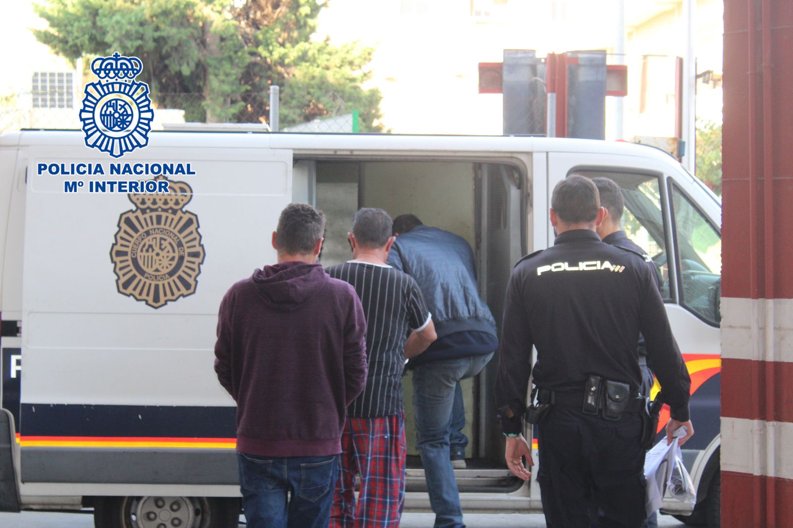 Cuatro detenidos por agredir a varios agentes tras ser sorprendidos consumiendo cocaína en Almería