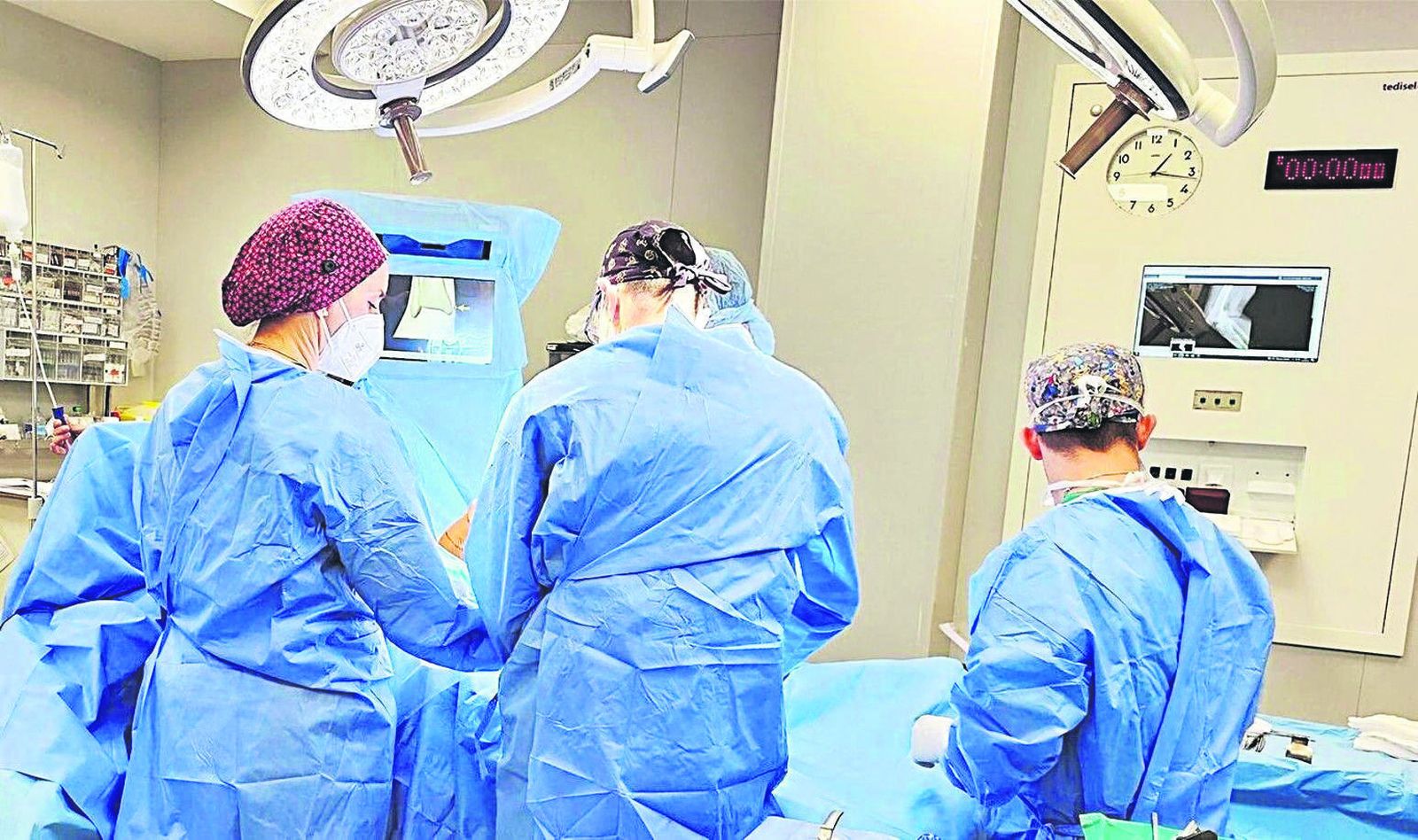 El hospital es un referente gracias a su equipo de especialistas y a la aplicación de técnicas quirúrgicas de última generación.