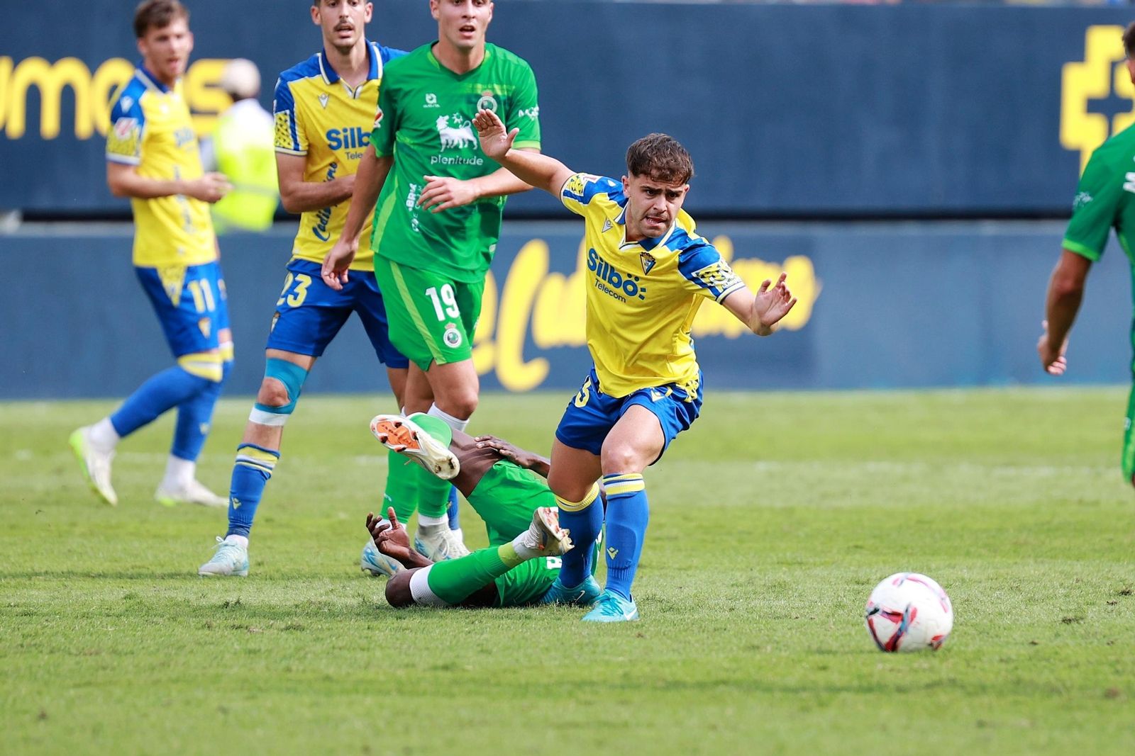 Búscate en las imágenes del Cádiz CF - Racing de Santander