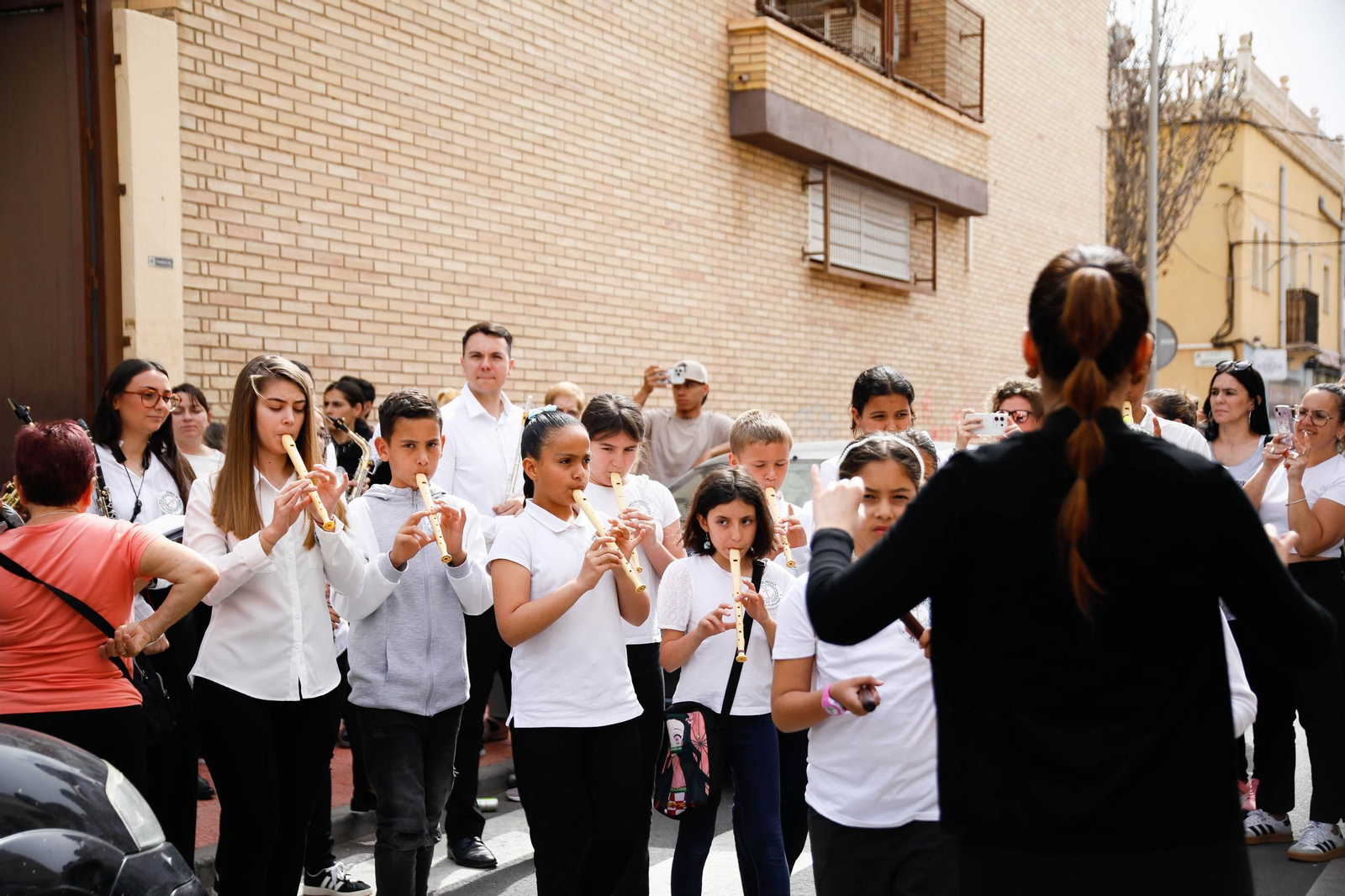 Las imágenes del CEIP San Fernando de El Zapillo de la ciudad de Almería en procesión en el viernes de dolores