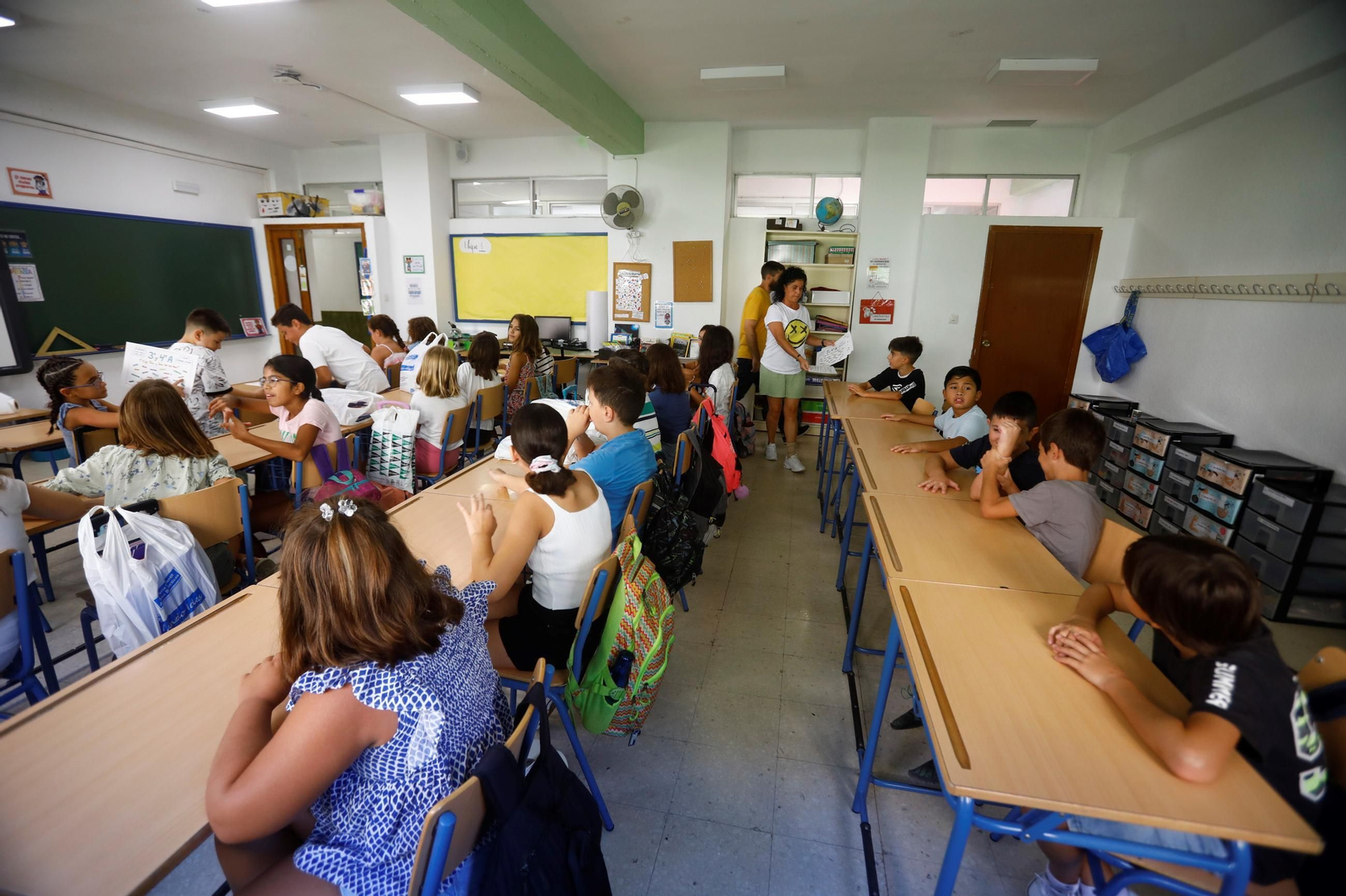 Alumnos de un colegio de Córdoba el primer día del curso.