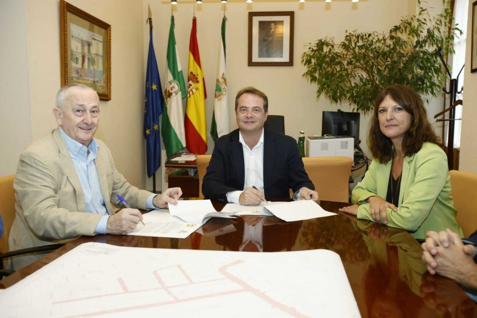 Firmado el acuerdo para una segunda fase de reurbanización de Cavaleri en Mairena del Aljarafe