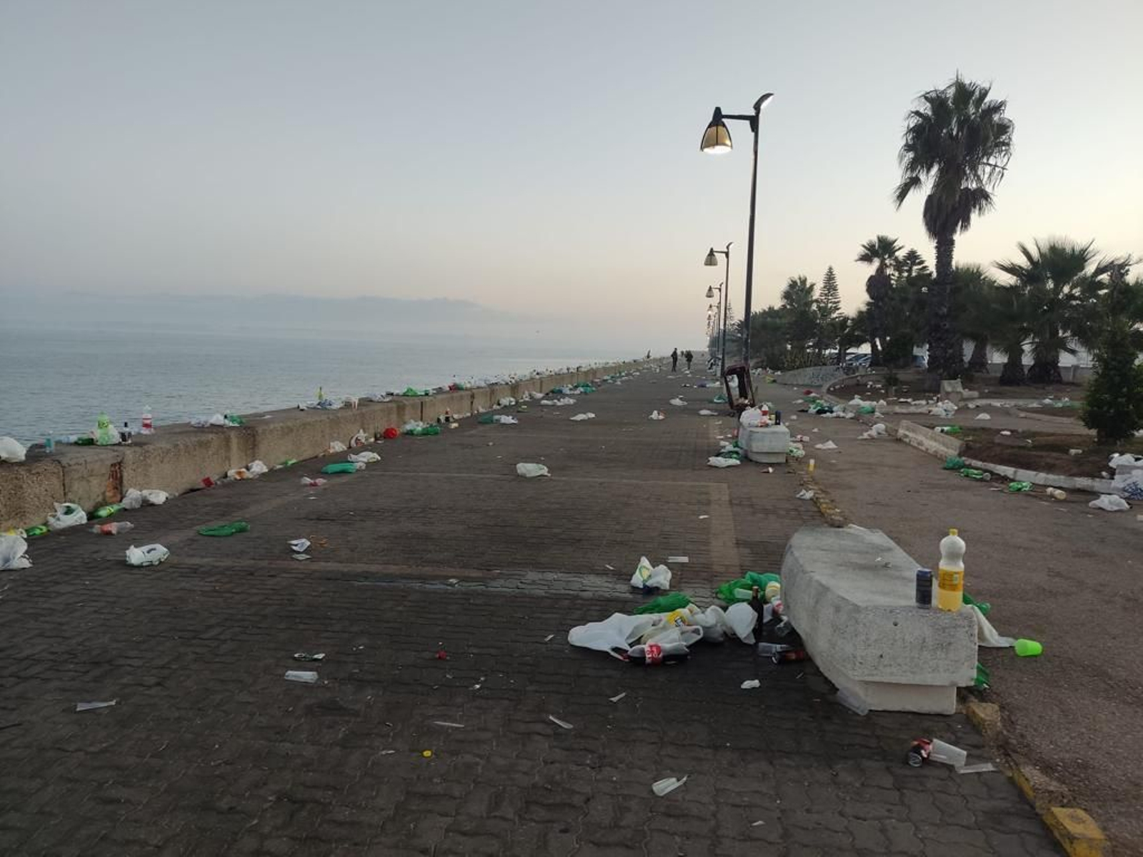 Así ha amanecido la Punta de San Felipe en Cádiz este 1 de noviembre