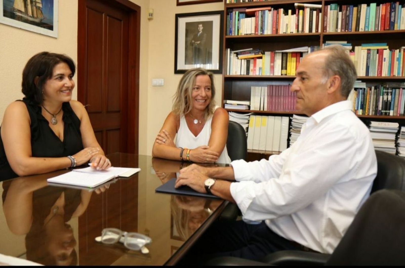 Reunión de Timoteo y Albás con Pérez Alcalá.