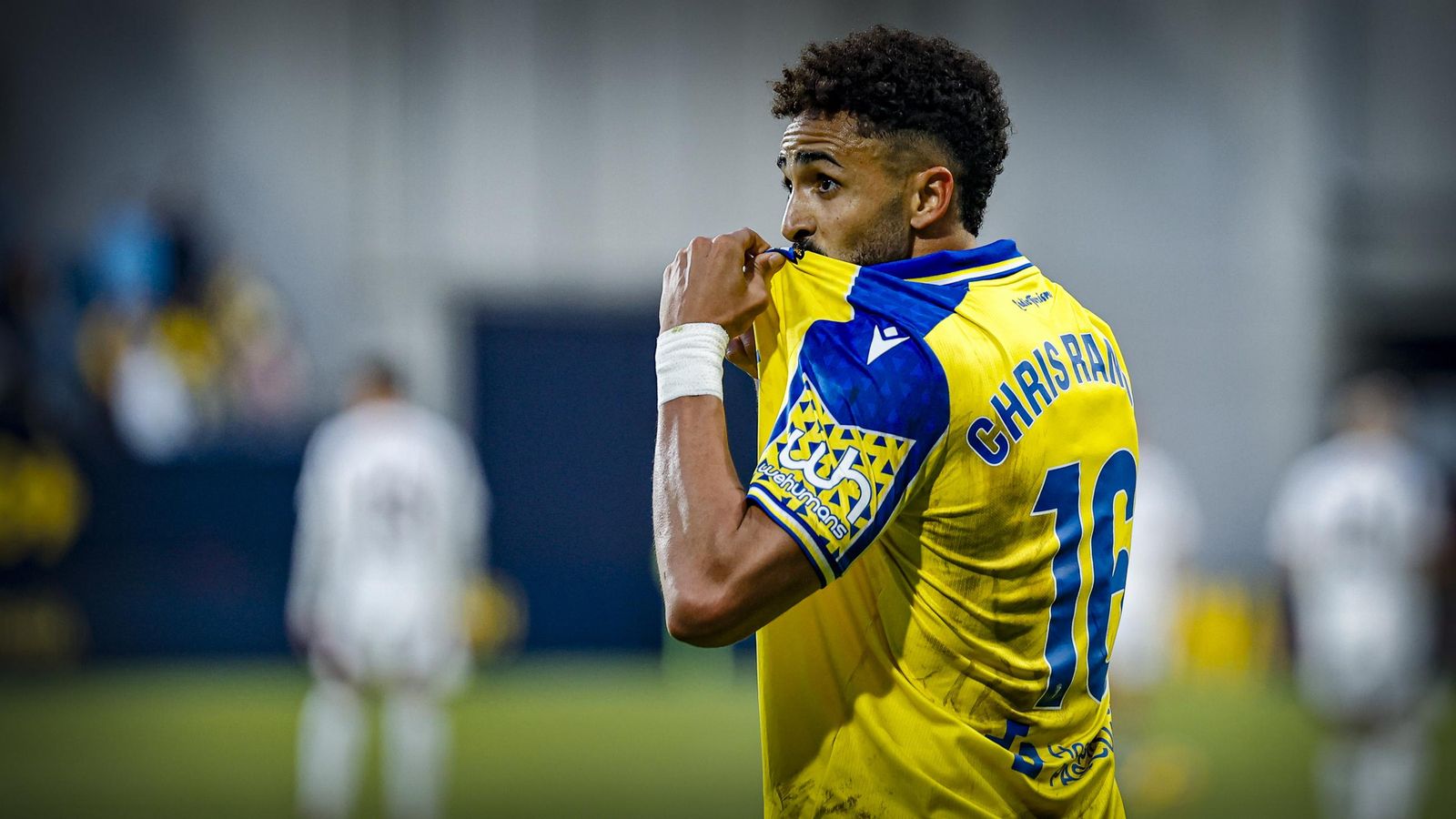 Búscate entre las fotos del partido de fútbol Cádiz CF - Albacete Balompié