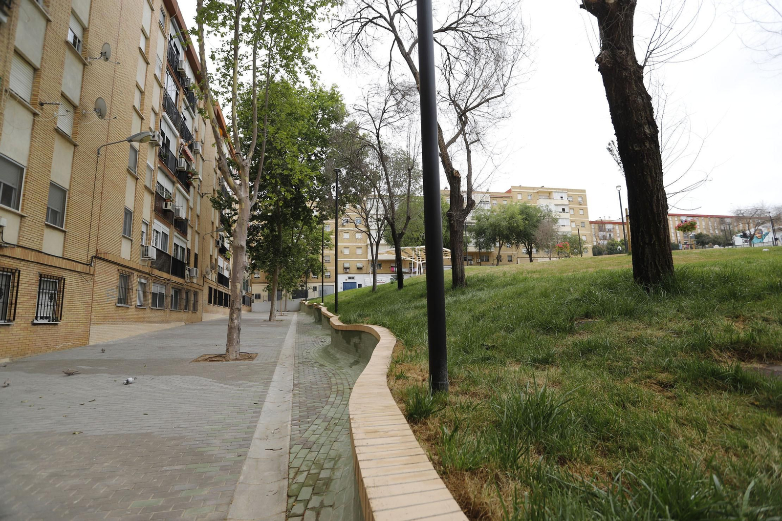 La plaza de los templetes en la Orden vuelve a abrir al público tras las obras.