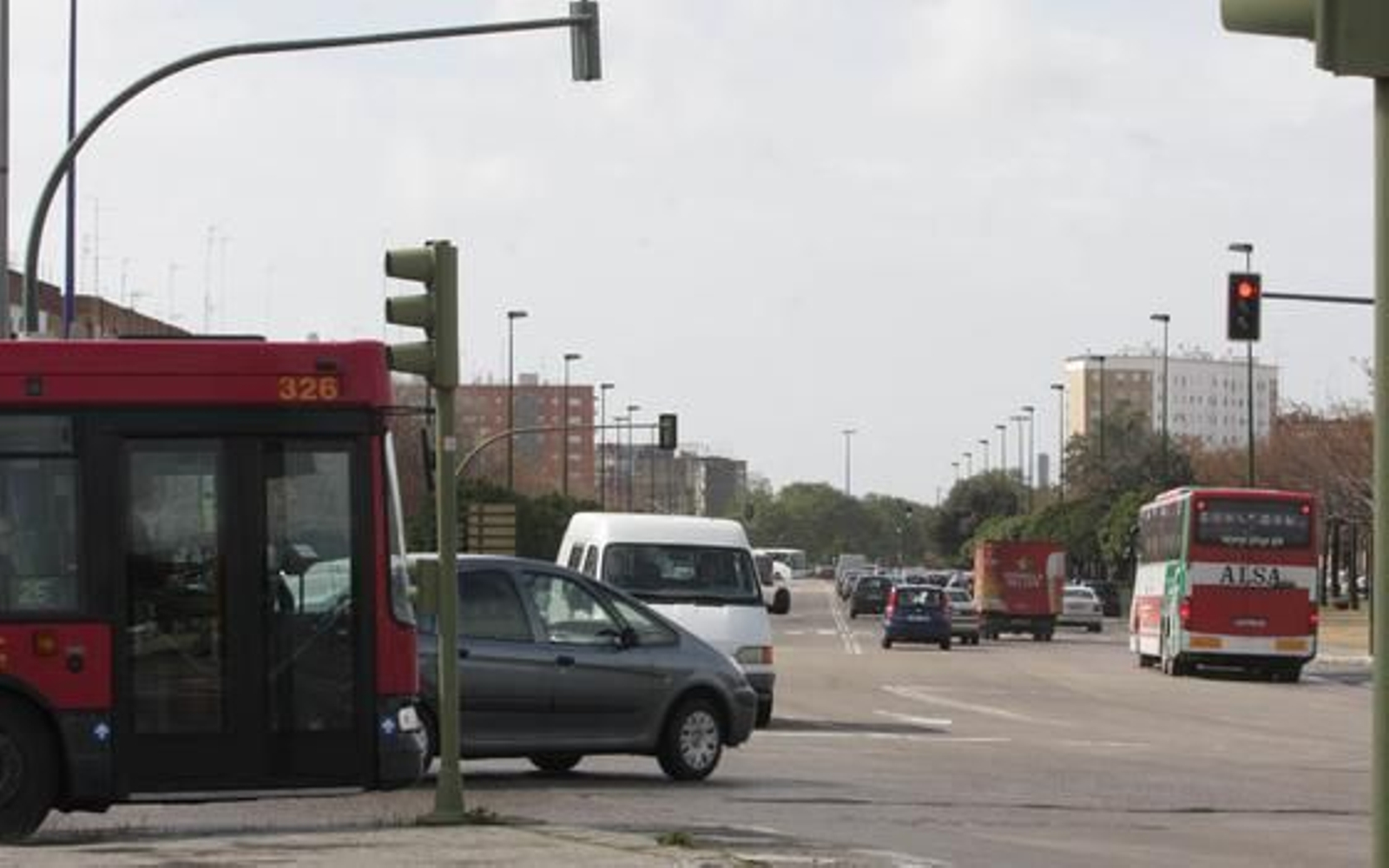 La Ronda del Tamarguillo no logra convertirse en un lugar de esparcimiento ciudadano.

Foto: Belén Vargas