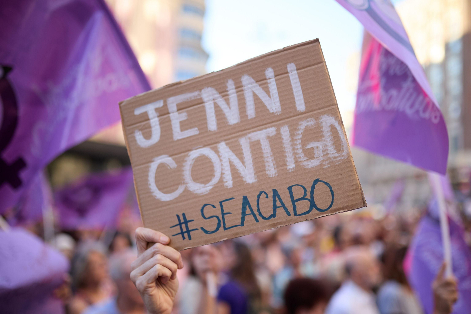 Manifestación feminista en Madrid en apoyo a Jenni Hermoso al grito de "no es un pico, es una agresión"