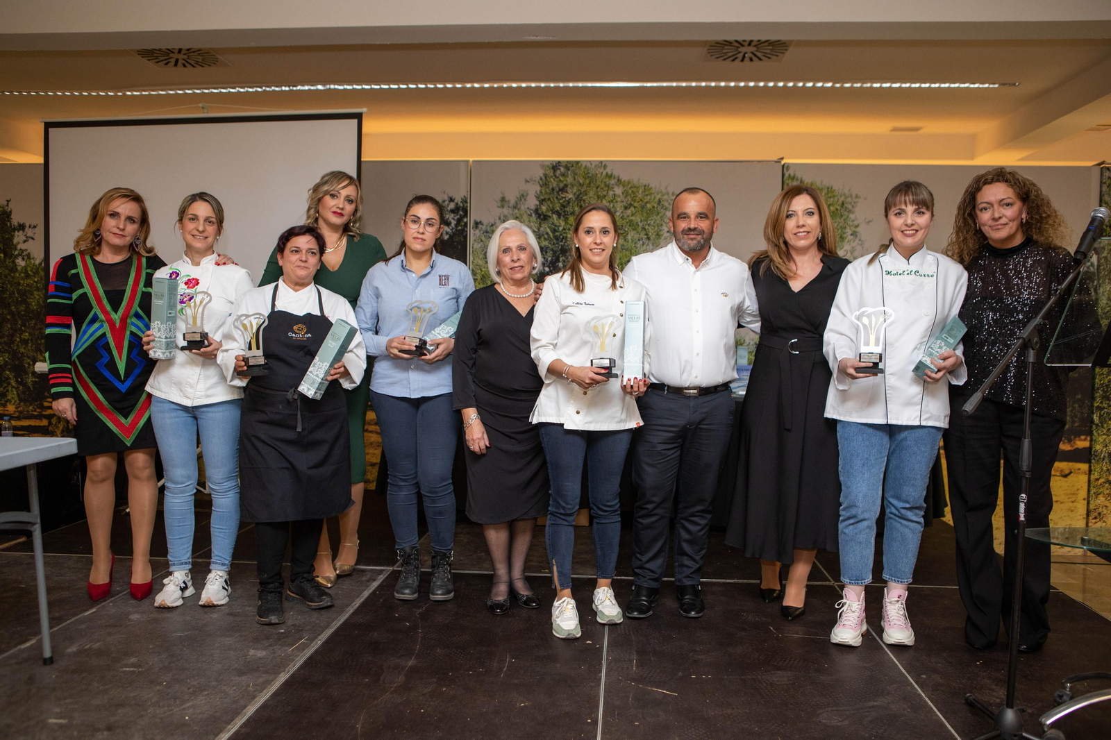 Así fue la emotiva cena solidaria de ALES