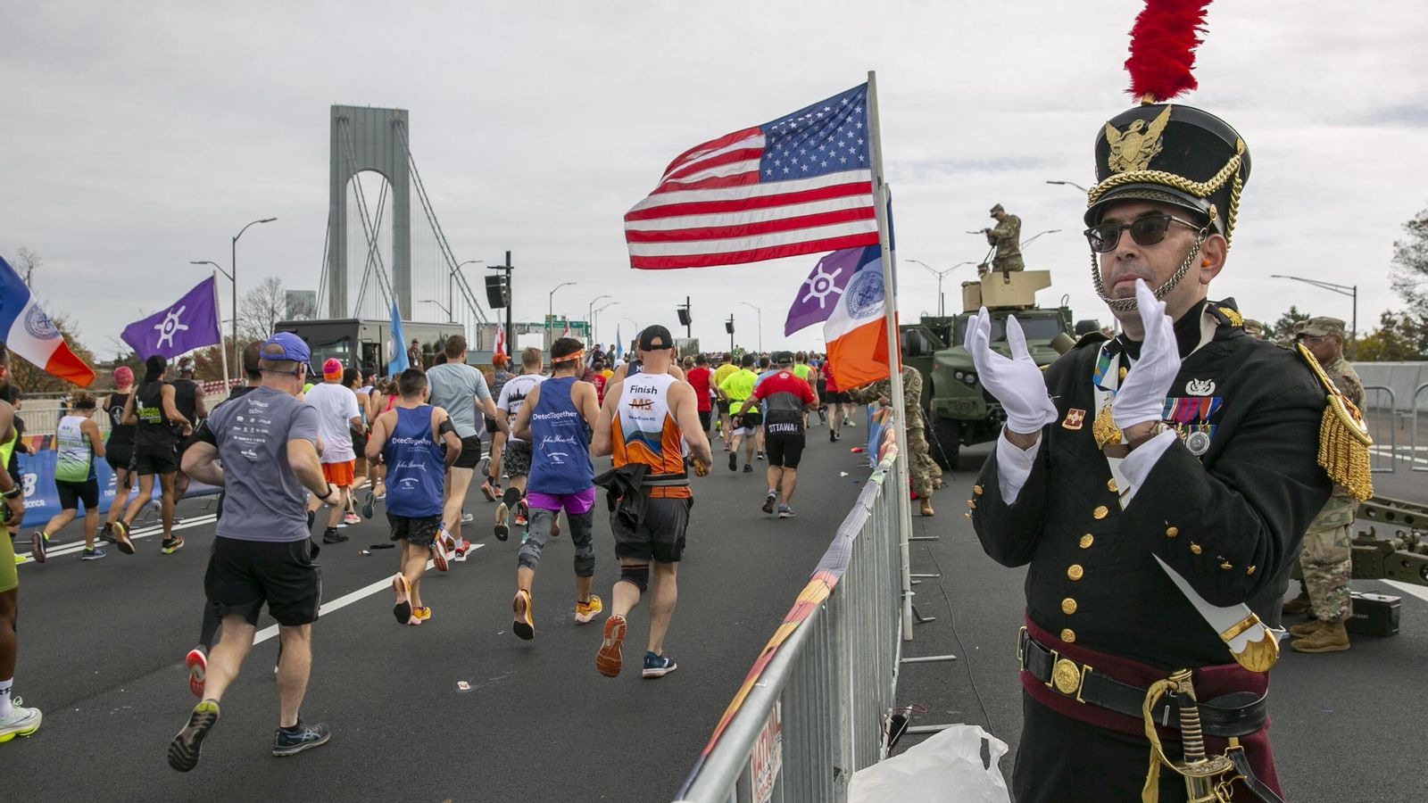 El mítico ‘Vezerrano Bridge’ marca el inicio del maratón en State Island.