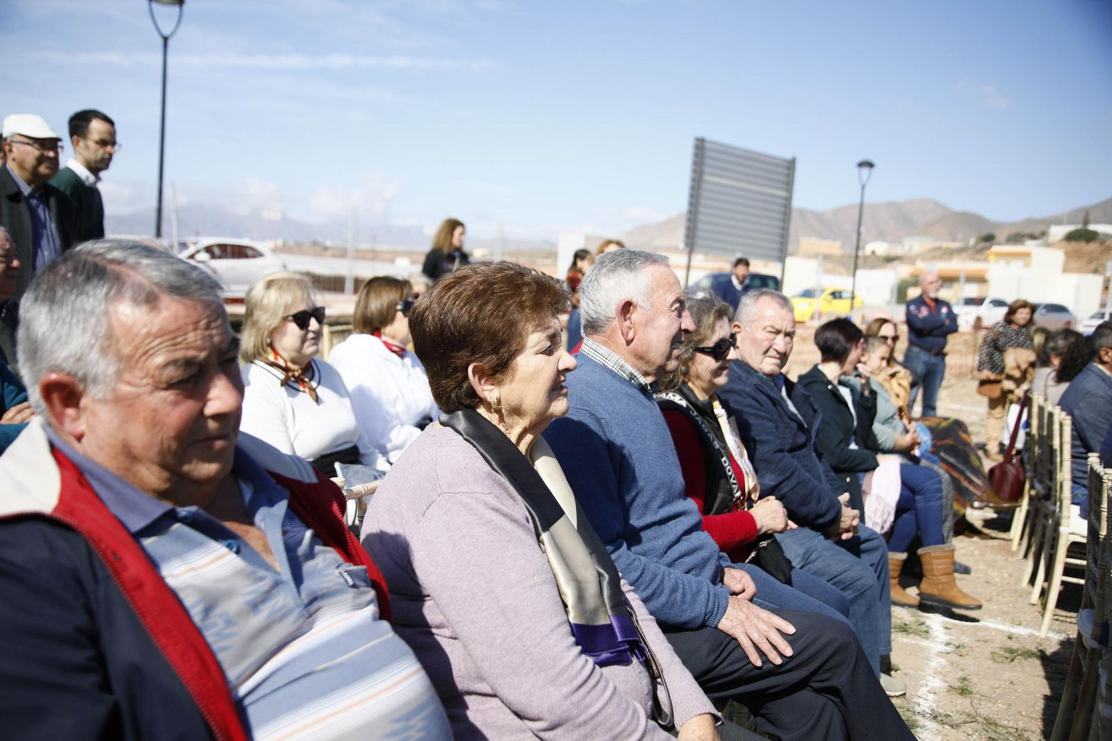 Las imágenes de la primera piedra del Centro de mayores en Balanegra