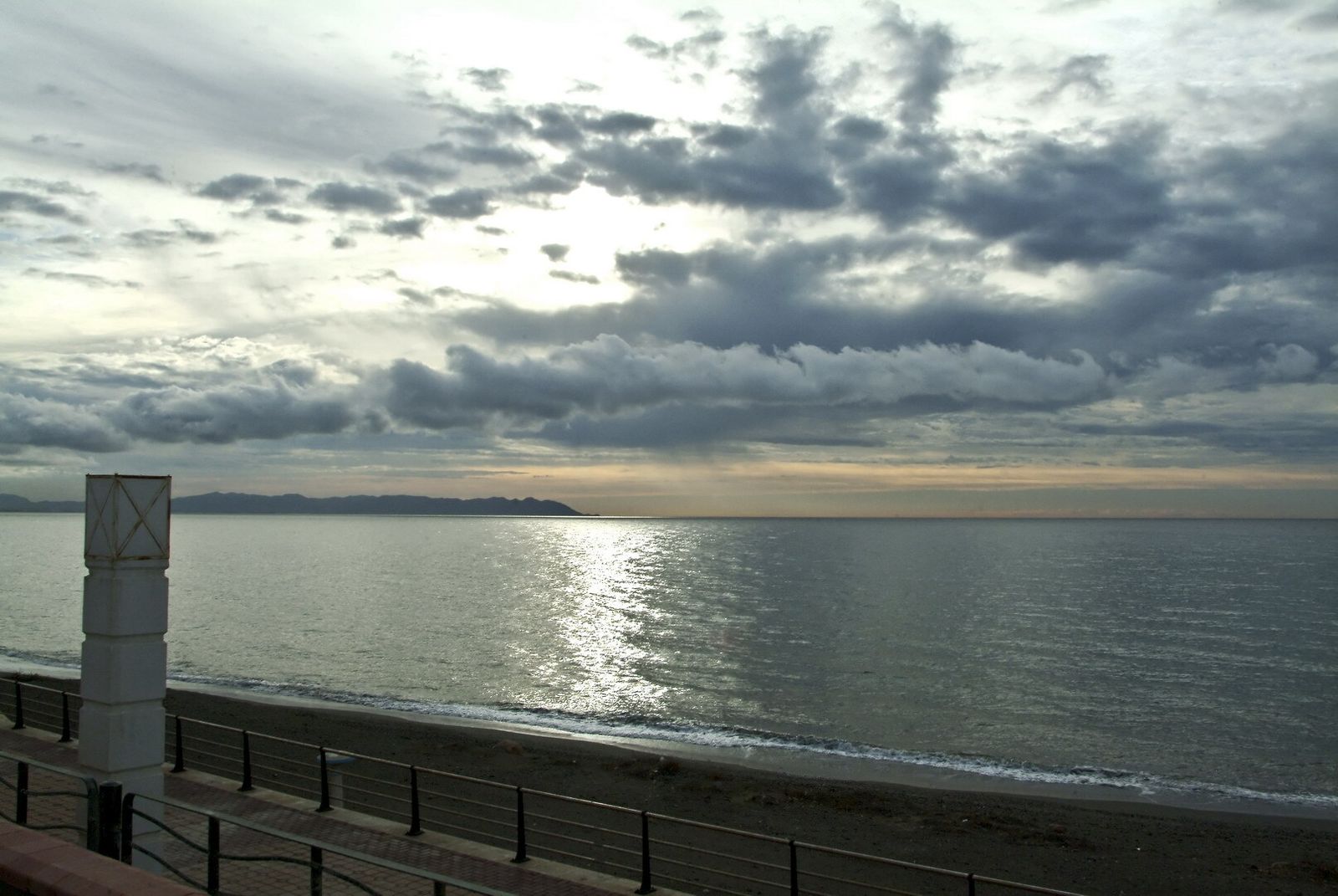 Almería estrena su playa para perros, la segunda y más grande de la provincia
