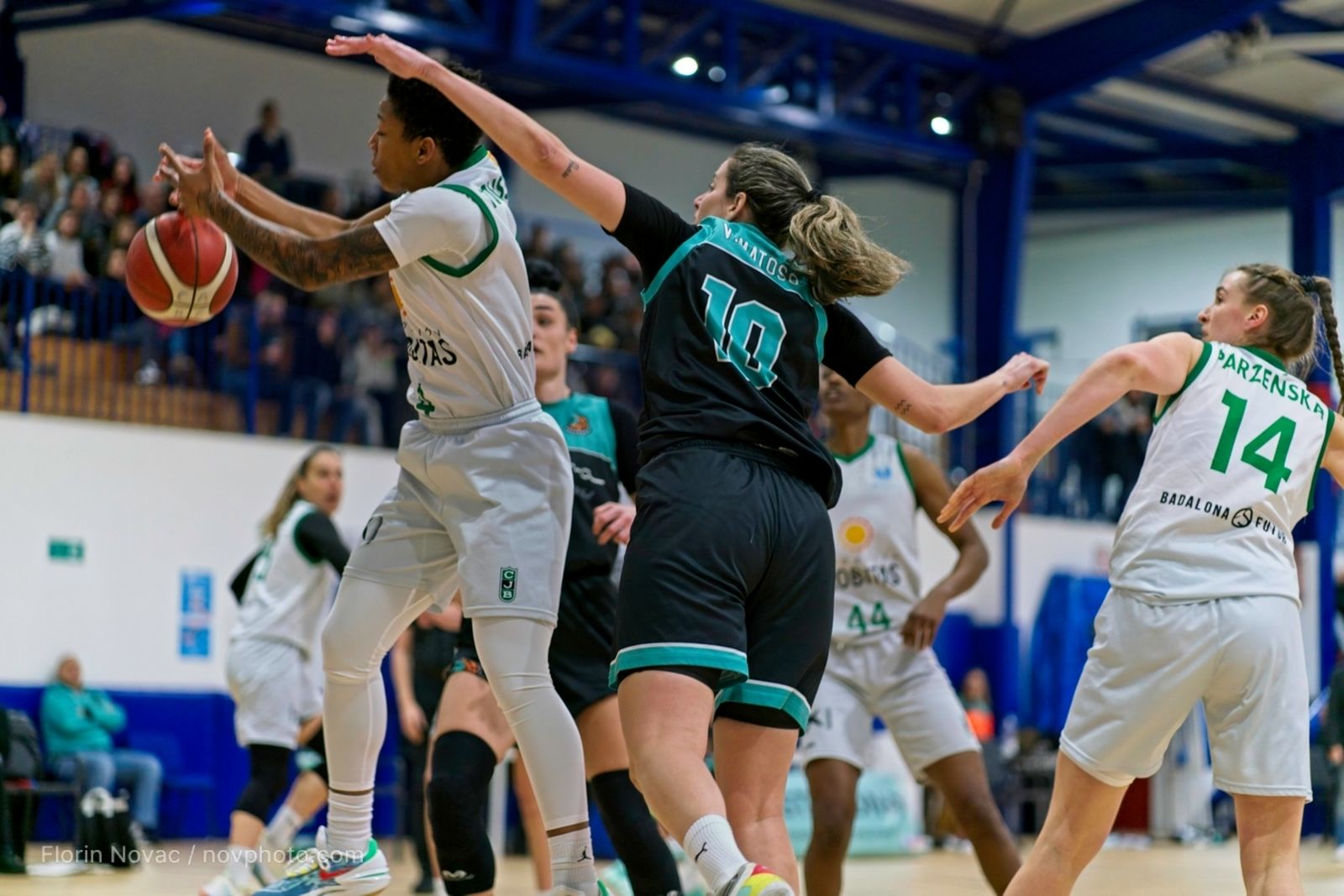 Imagen del CAB Estepona-Joventut.