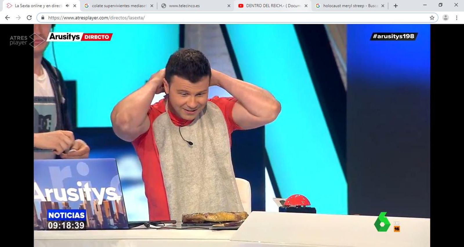 El meteorólogo Marc Redondo en pleno desayuno de chuletón