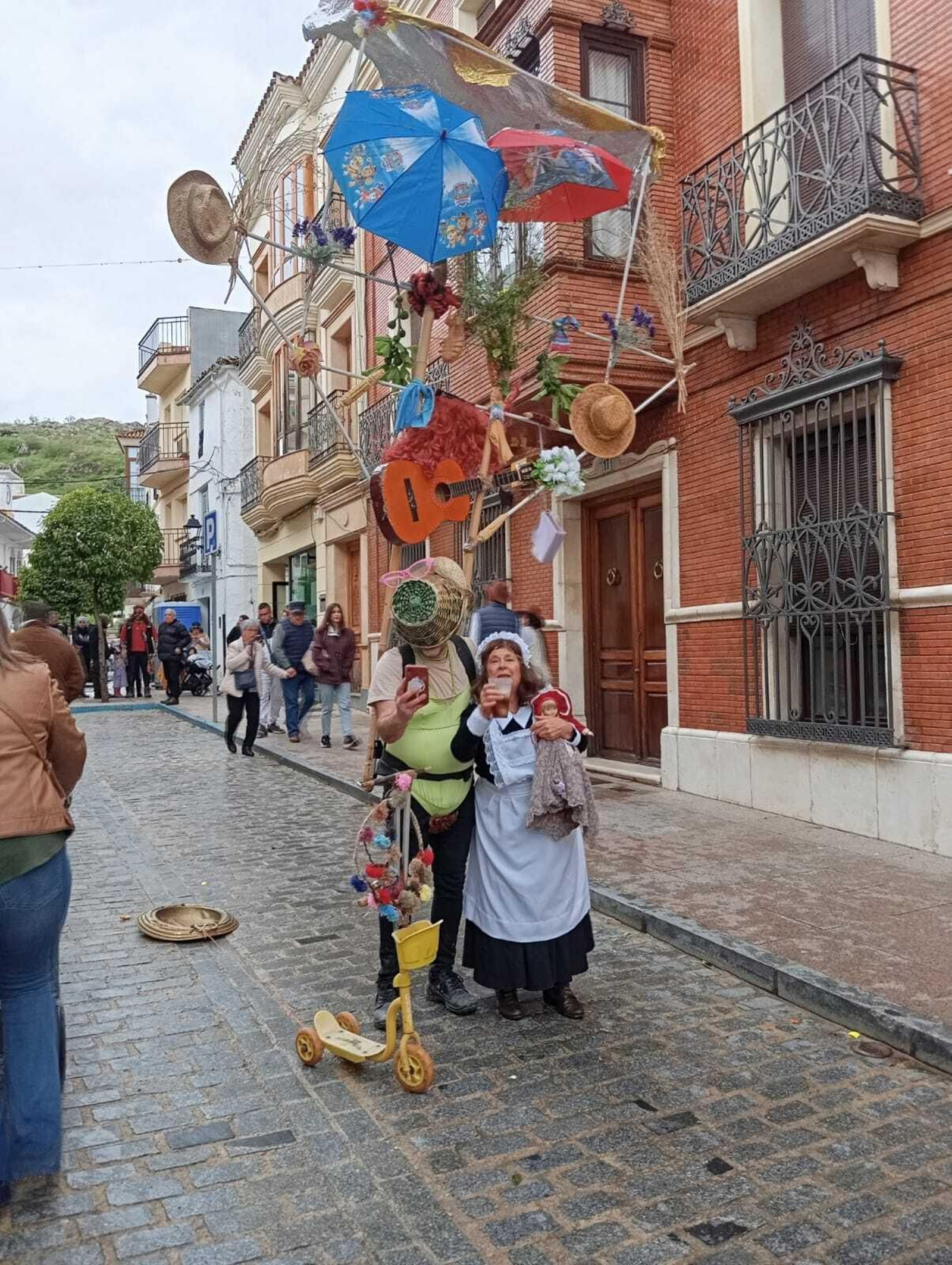 Las fotografías de la Pascua de los Moraos de Carcabuey, el Domingo de Resurrección más divertido de Andalucía Las fotografías de la Pascua de los Moraos de Carcabuey, el Domingo de Resurrección más divertido de Andalucía