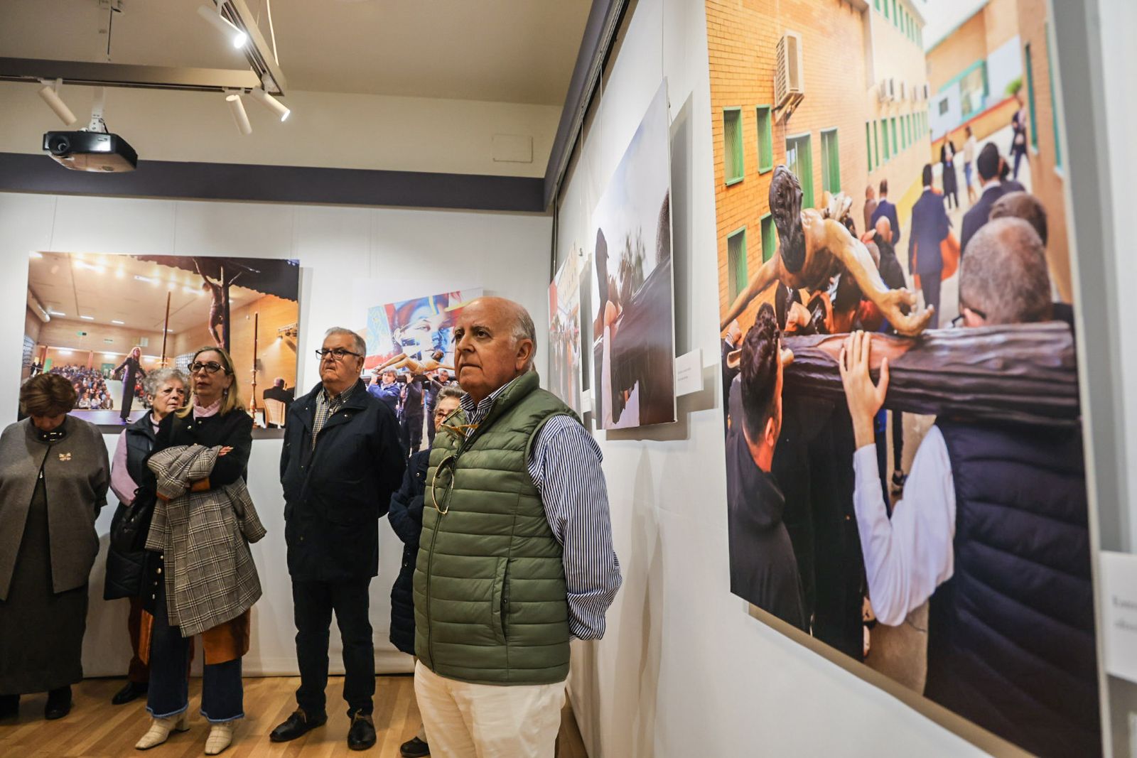 La exposición 'Cristo en la Prisión' en fotografías