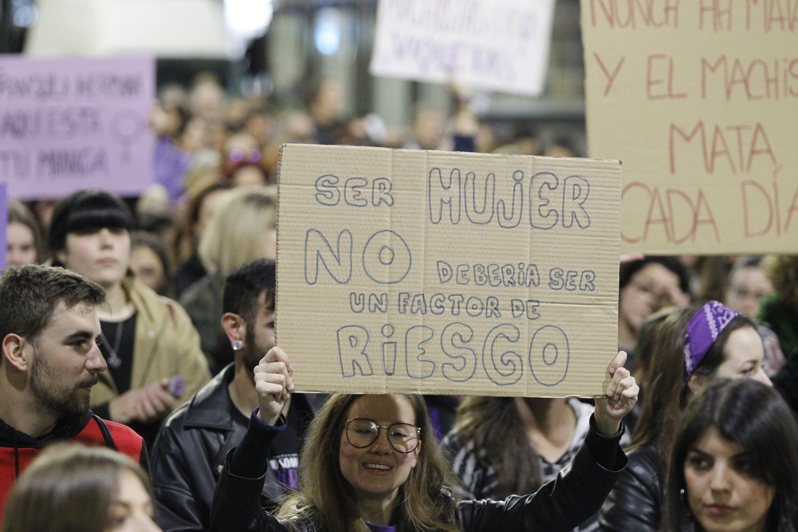 Fotogalería manifestación Día Internacional de la Mujer en Almería