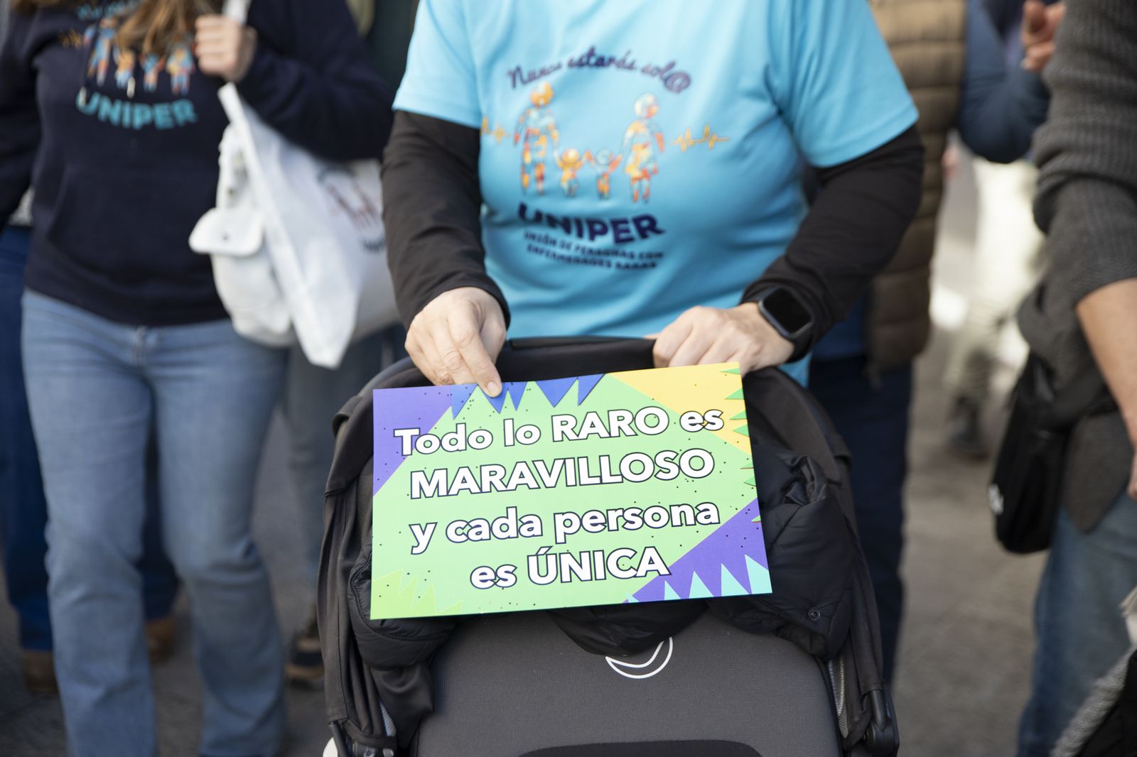 Imágenes de la marcha solidaria de las asociaciones de enfermedades raras en Jerez