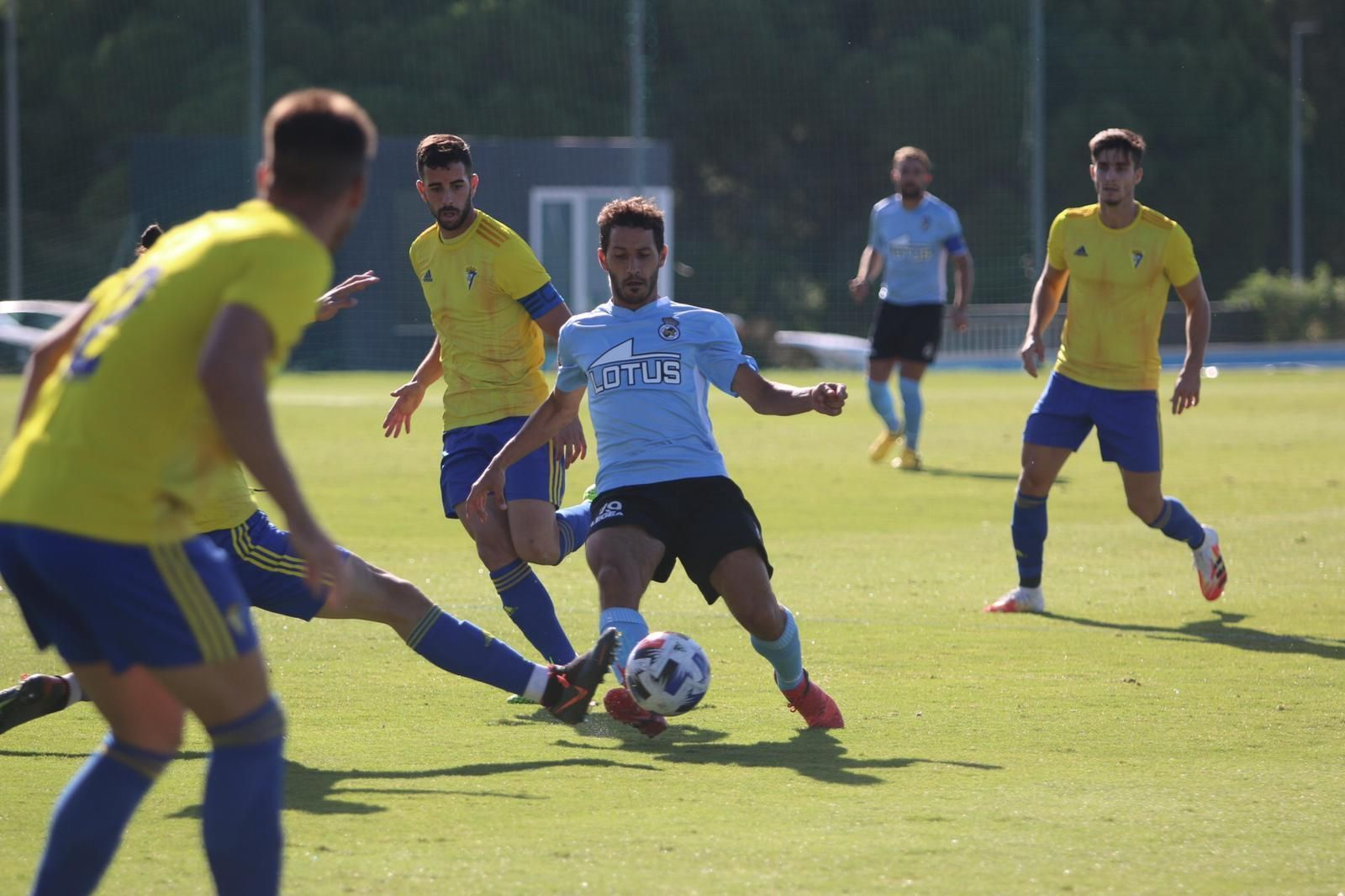 Las fotos del Cádiz B-Balona de pretemporada